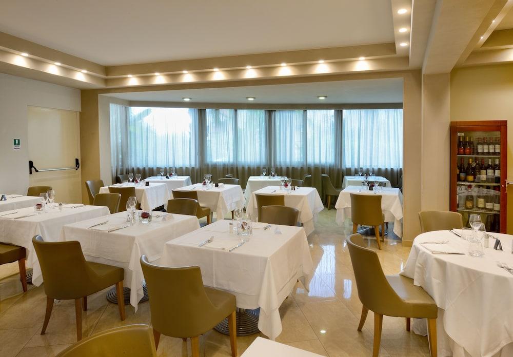 President Park Hotel Aci Trezza Esterno foto