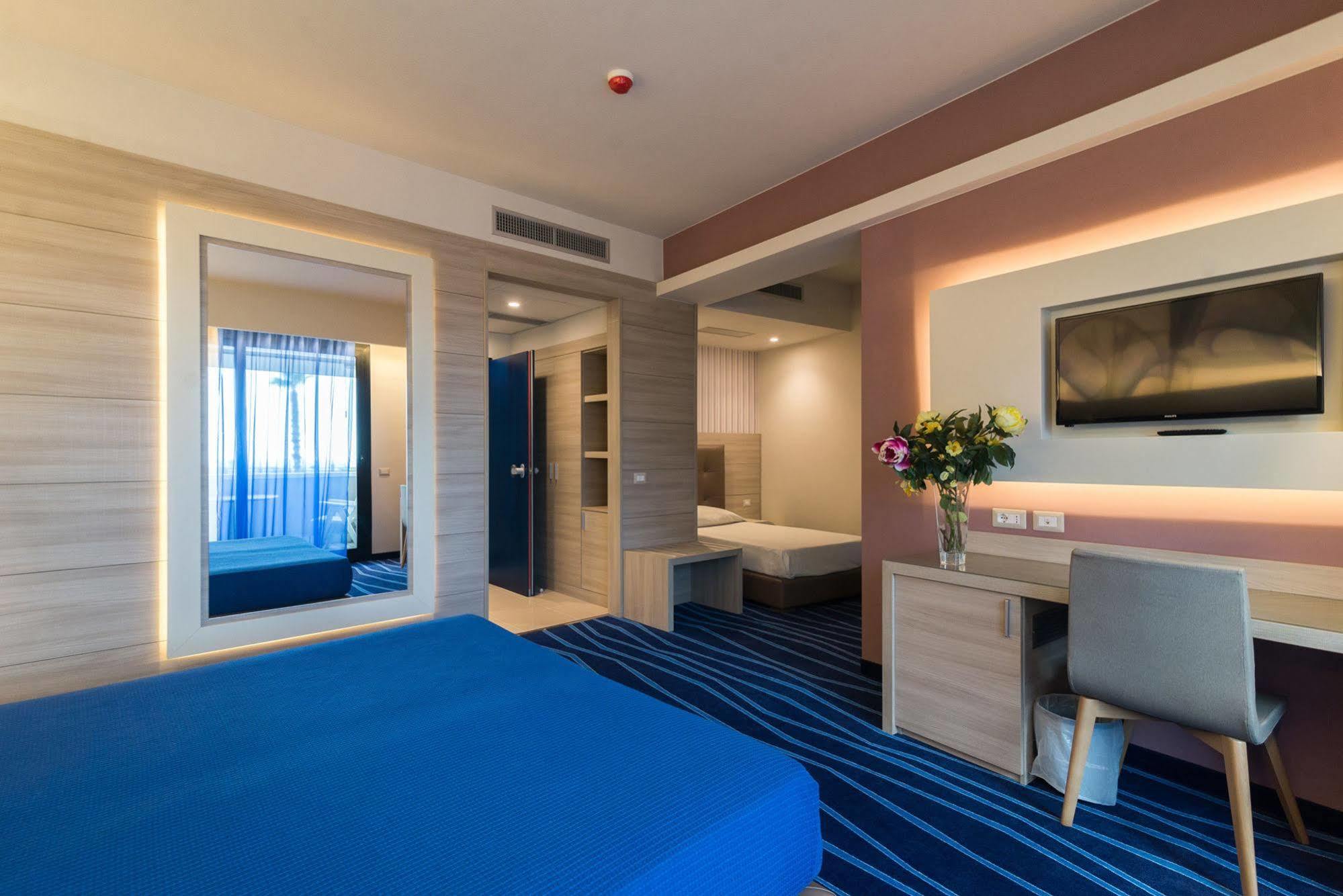 President Park Hotel Aci Trezza Esterno foto